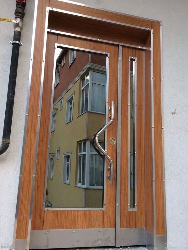 06 Kompozit Kaplı Bina Giriş Kapıları